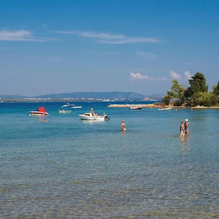 Four-bedroom In Casa vacanze Tkon