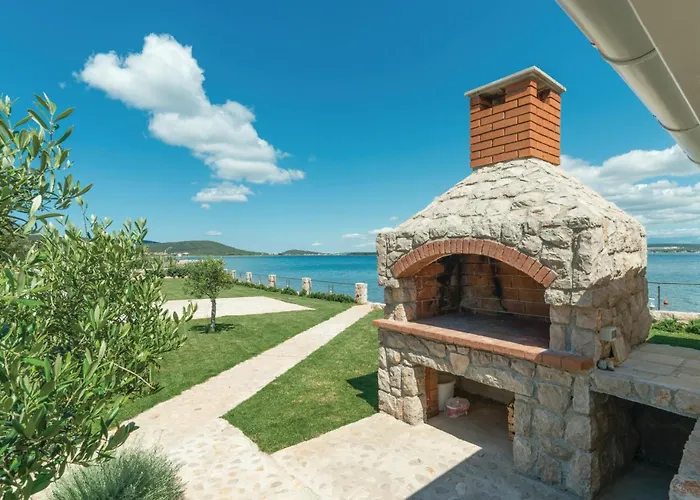 Four-bedroom In Hébergement de vacances *