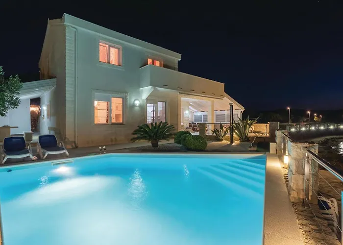 Casa vacanze Four-bedroom In *