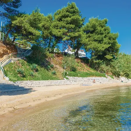 Four-bedroom In Сasa de vacaciones