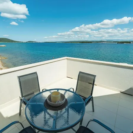 Four-bedroom In Сasa de vacaciones *