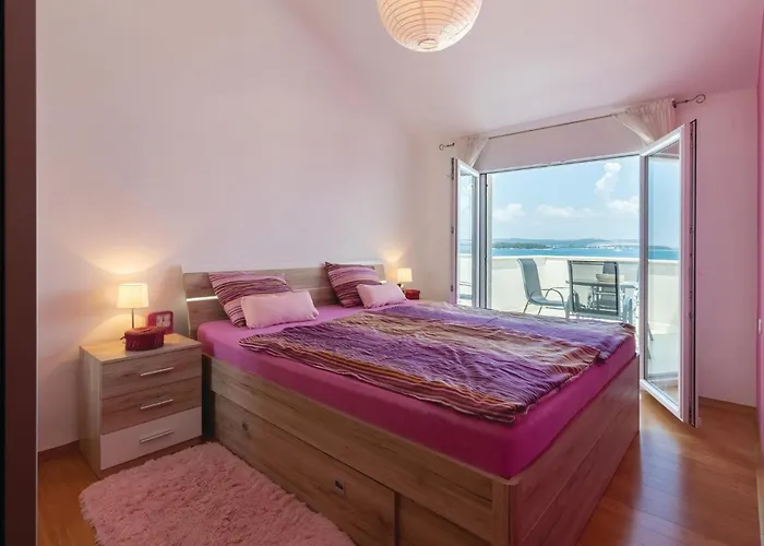 Four-bedroom In * Tkon