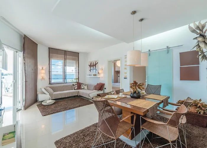 Prázdninový dům Four-bedroom In *