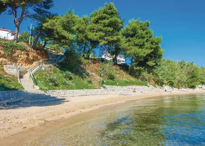 Four-bedroom In Prázdninový dům