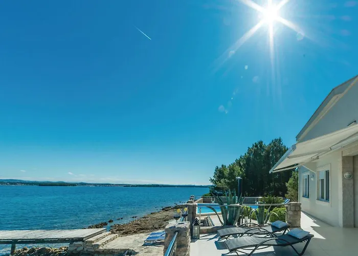 Four-bedroom In * Tkon